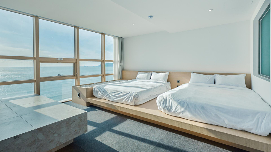 Bedroom 4, UH SUITE THE HAEUNDAE, Haeundae