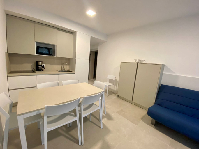 Dining, Modern Flat 300m From the Beach, Venezia