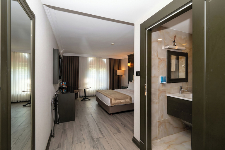 Bedroom 5, Kunlun Kensington Hotel, Fatih