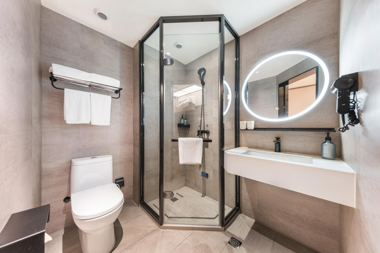 Bathroom 3, HanTing Hotel (Beijing Zhongguancun Suzhoujie Subway Station), Beijing