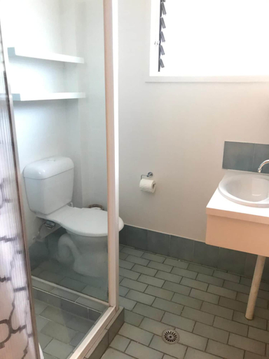Bathroom 4, Arts Factory By Nomads, Byron