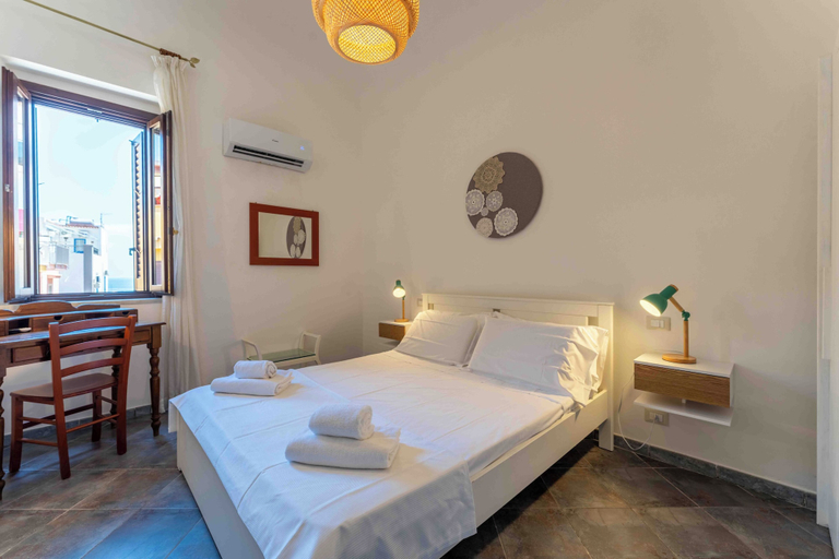 Others 4, Solemar Sicilia - Casa Emma, Palermo