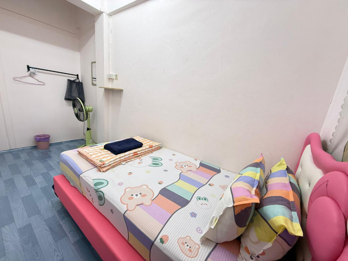 Others 3, Madam Guesthouse, Mueang Krabi
