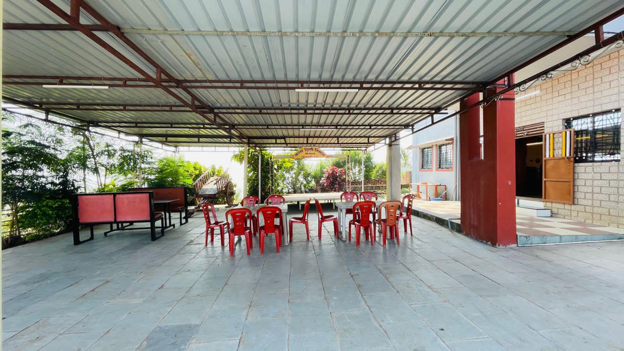 Food & Drinks 4, Kaas Hill Resort, Satara