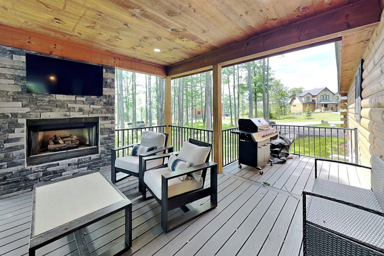 Others 5, The Pour House by Taylor Made Deep Creek, Garrett