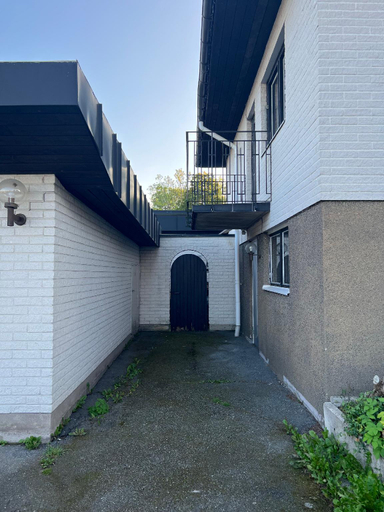 5, 2 bed 1 bath kitchen apartment, Botkyrka