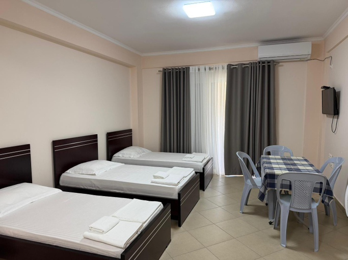 Facilities 3, White Villa, Sarandës