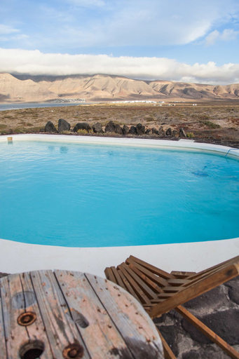 Pool 2, Surf Camp Famara, Las Palmas
