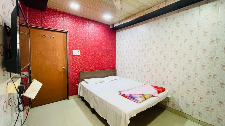 Others 3, Kaas Hill Resort, Satara