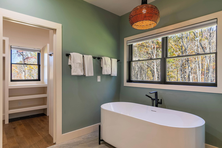 Interior 3, Luxe Mountain Haven, Ashe