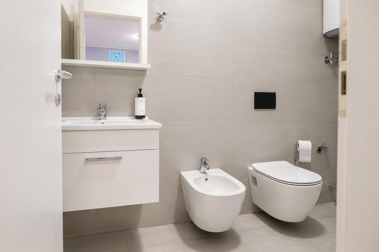 Bathroom 3, AMMEN Apartment, Lezhës