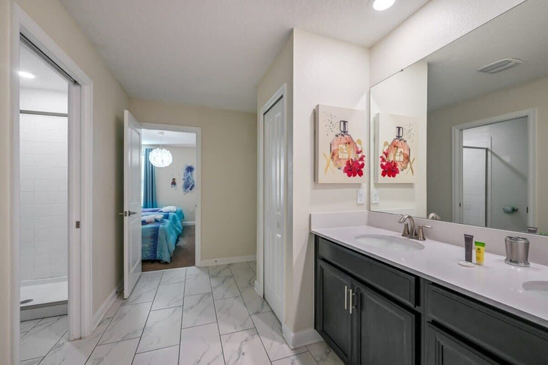 Bathroom 4, Disney Bliss Themed Rooms Game Room Private Pool, Osceola