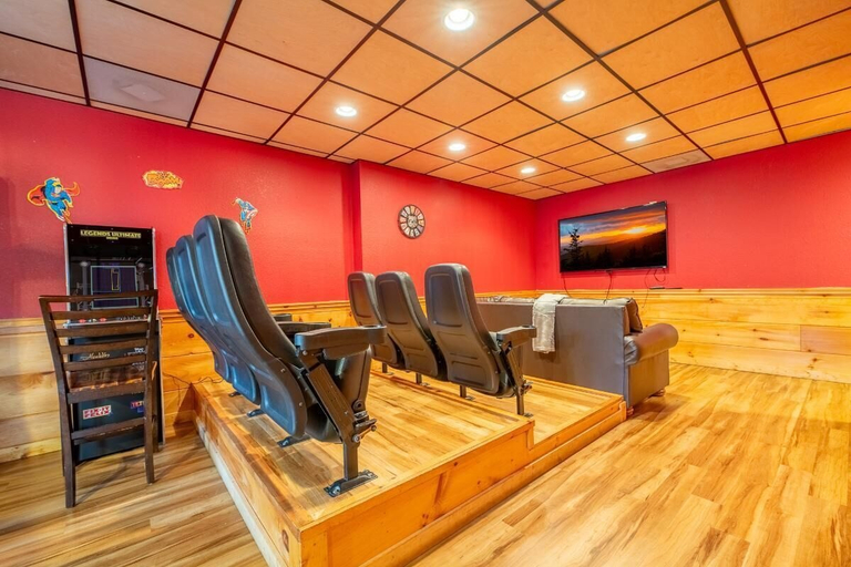 Game room 4, Blackberry Bijou, Sevier