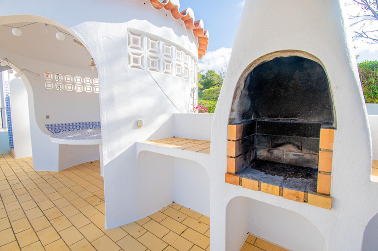 5, vdm: Superb villa on Vale do Milho with heated, Lagoa
