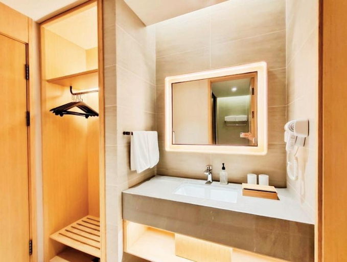 Bathroom 4, JI Hotel Hangzhou Future Science and Technology City West Railway Station , Hangzhou