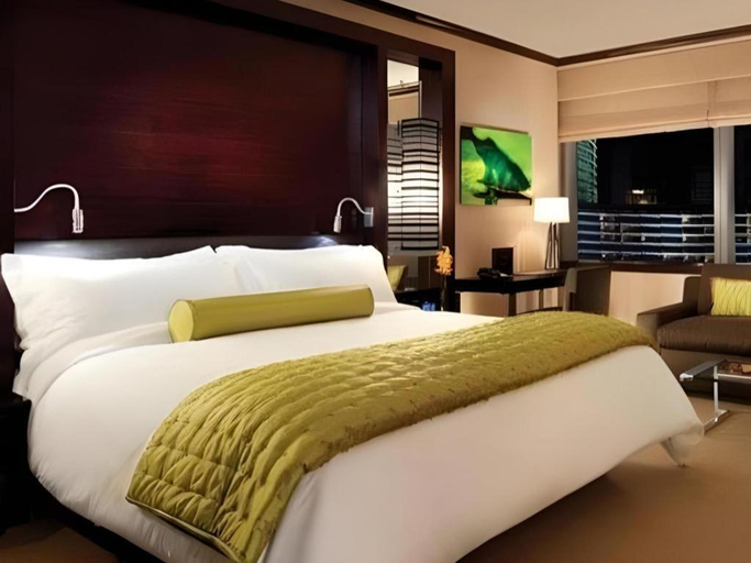 Bedroom, Luxury Suites International by Vdara, Clark