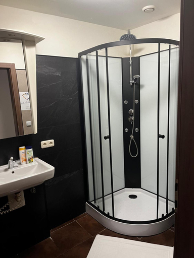 Bathroom 2, Rohrbacher Herz, Rohrbach im Mühlkreis