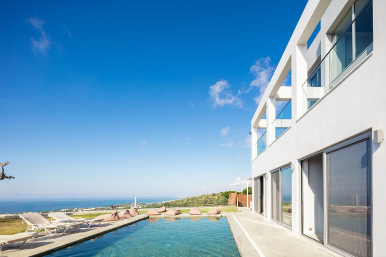 Sport & Beauty 4, Villa O2 - With Private Heated Pool, Crete