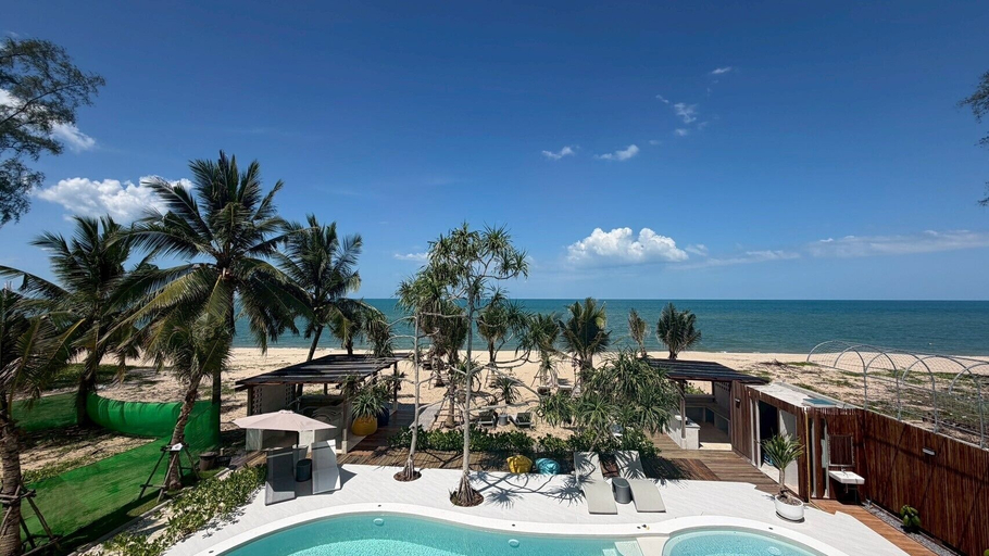 Pool 5, SUNRIO BEACH HOTEL SICHON, Sichon