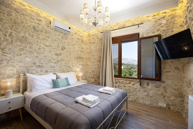 2, Villa Methorion Manor - With Private Pool, Crete