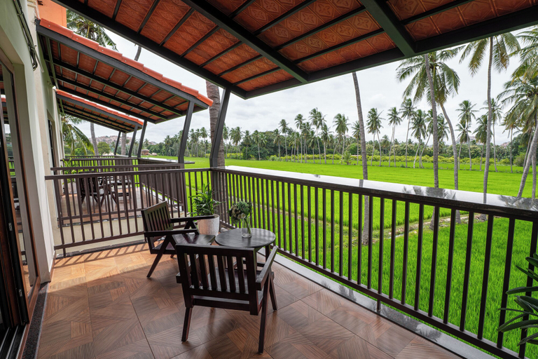 Outdoor dining 5, Sugriva's Kingdom, Koppal