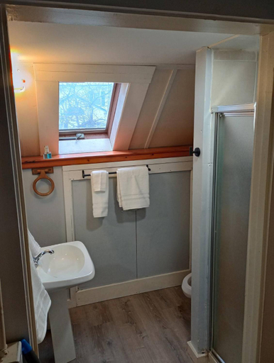 Bathroom, McIndoe Falls Inn, Caledonia