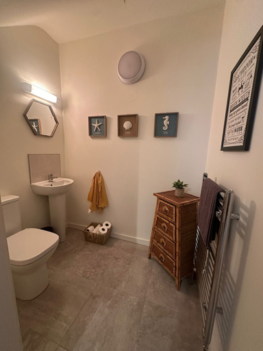 Bathroom 2, House Sleeps 6 With Parking