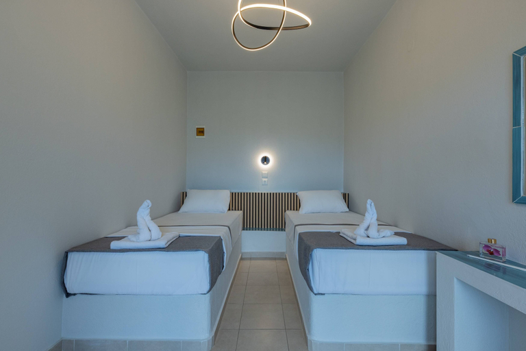 Room 3, Pefko Azure, Central Macedonia