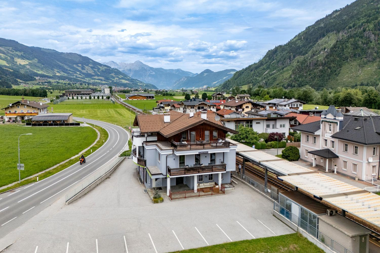 Others 1, Apart Hartl, Schwaz