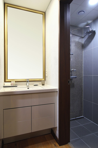 Bathroom 3, Sangsangmadang Chuncheon Stay Hotel, Chuncheon