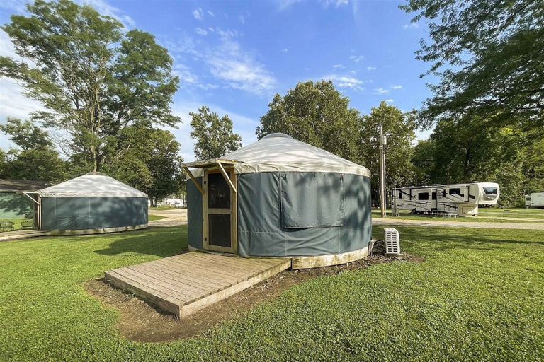 Exterior 5, Muncie RV Resort, Madison