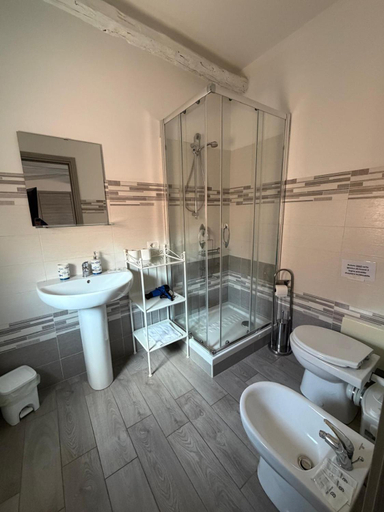 Bathroom 2, La Conchiglia 2.0, Catanzaro