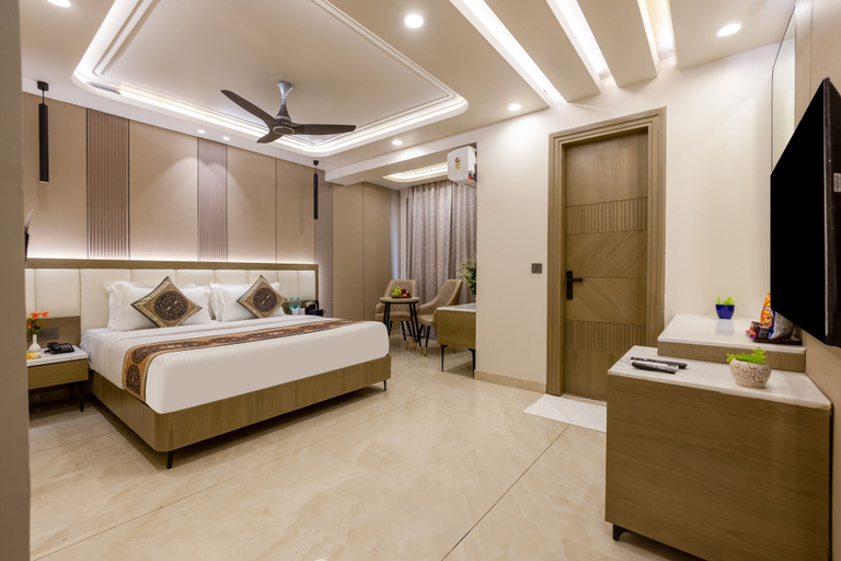 Room 2, Holiday Homez, Delhi
