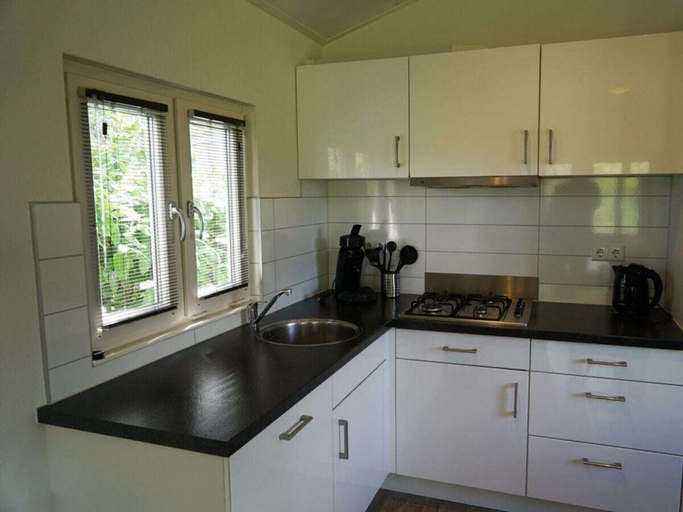 Private kitchen, Holiday Home in Halfweg With Terrace, Haarlemmerliede c.a.