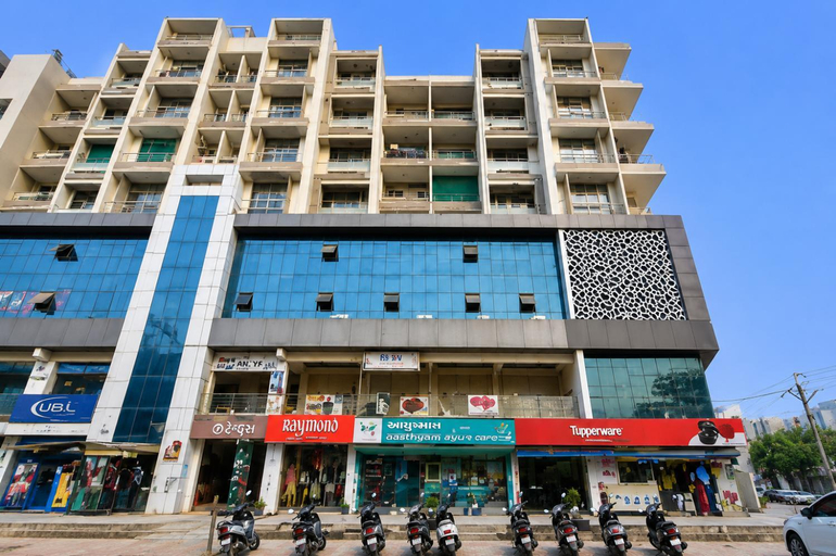 Exterior & Views, Hotel Kajri, Gandhinagar