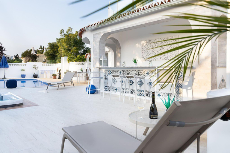 3, 66 ADM Clara Beautifully Renovated Villa, Lagoa
