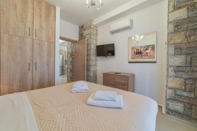 1, Villa Disi - Asfendamos Villas, Crete
