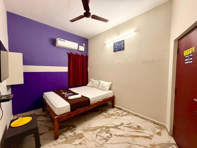 Bedroom 3, Heaven Villa, Viluppuram