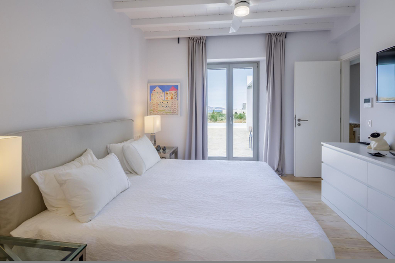 3, The Gallery Home - Elegant Villa In Antiparos, South Aegean