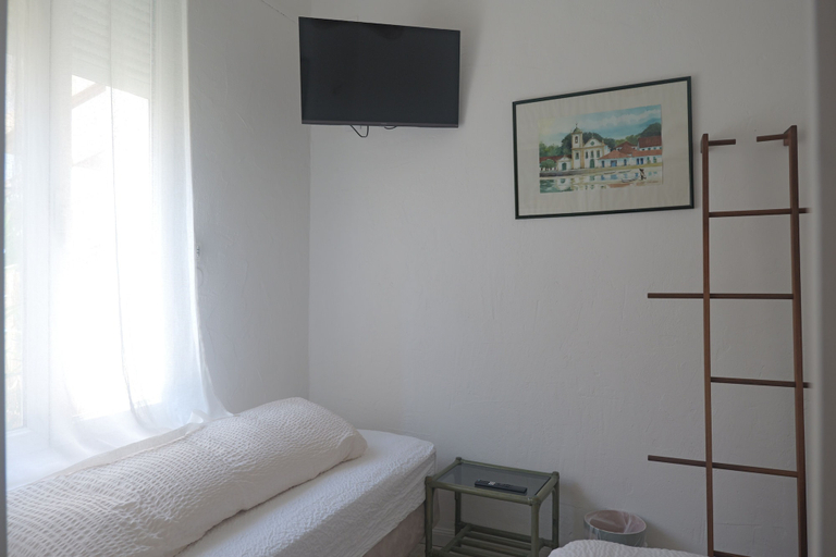 Bedroom 2, Logis Hôtel Villa Victorine, Alpes-Maritimes