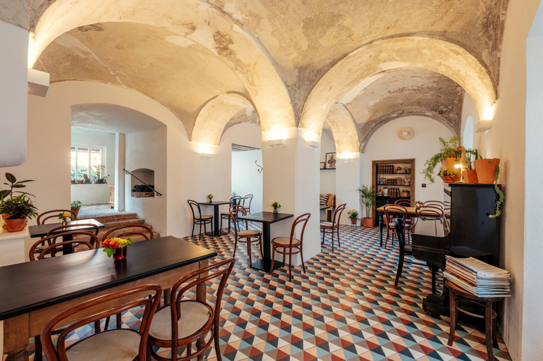 Food & Drinks, Am Znaimertor, Hollabrunn