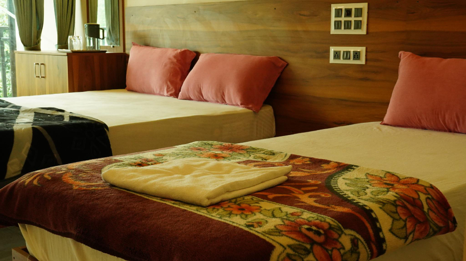 Bedroom, Vasu Inn - Rooms in Valparai, Coimbatore