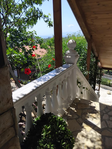 Others 5, Vogklis House, Vlorës