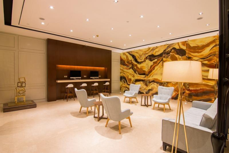 Food & Drinks, Yitel Premium Shanghai Nanjing West Road, Shanghai