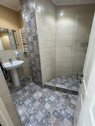 Bathroom 3, Hotel Kalanga, Tbilisi
