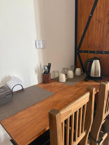 Others 4, Hostal El soleado, Navarro
