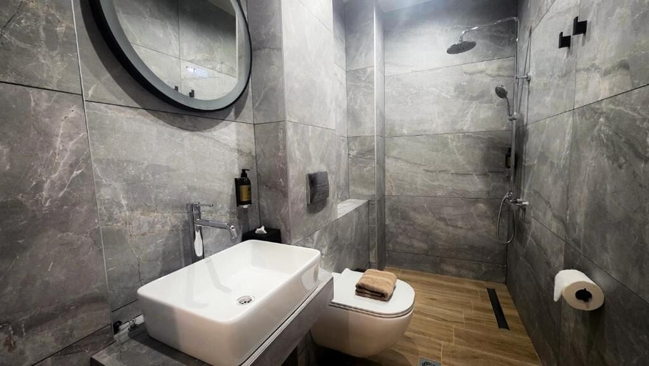 Bathroom 5, Costa Mare Rooms, Central Macedonia