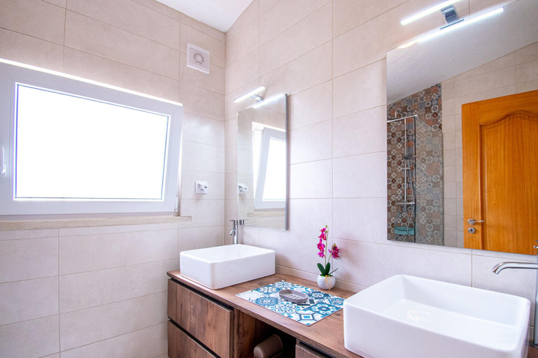 3, Casa Alegria · This villa is perfect for a family, Lagoa