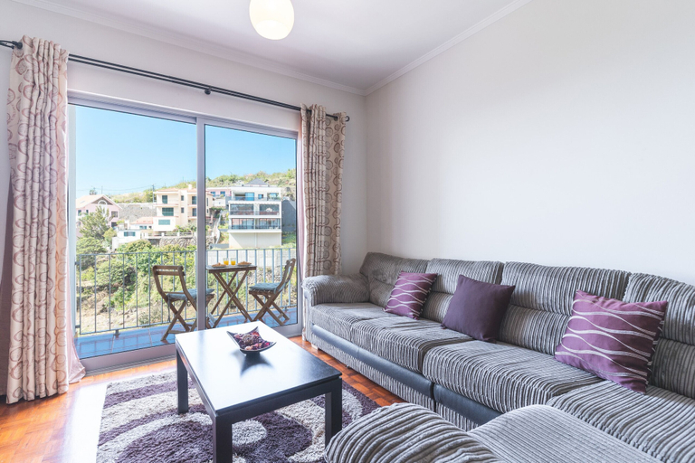 Room 5, Bella s Place Apartment by Atlantic Holiday, Santa Cruz