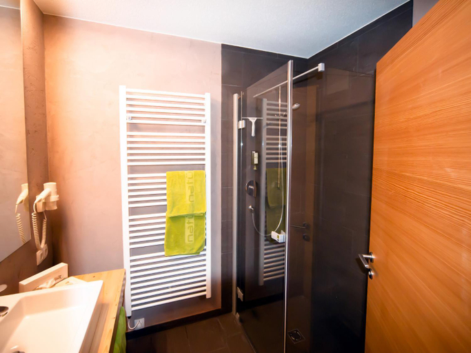 Bathroom 3, Naturlich Hotel mit Charakter, Landeck